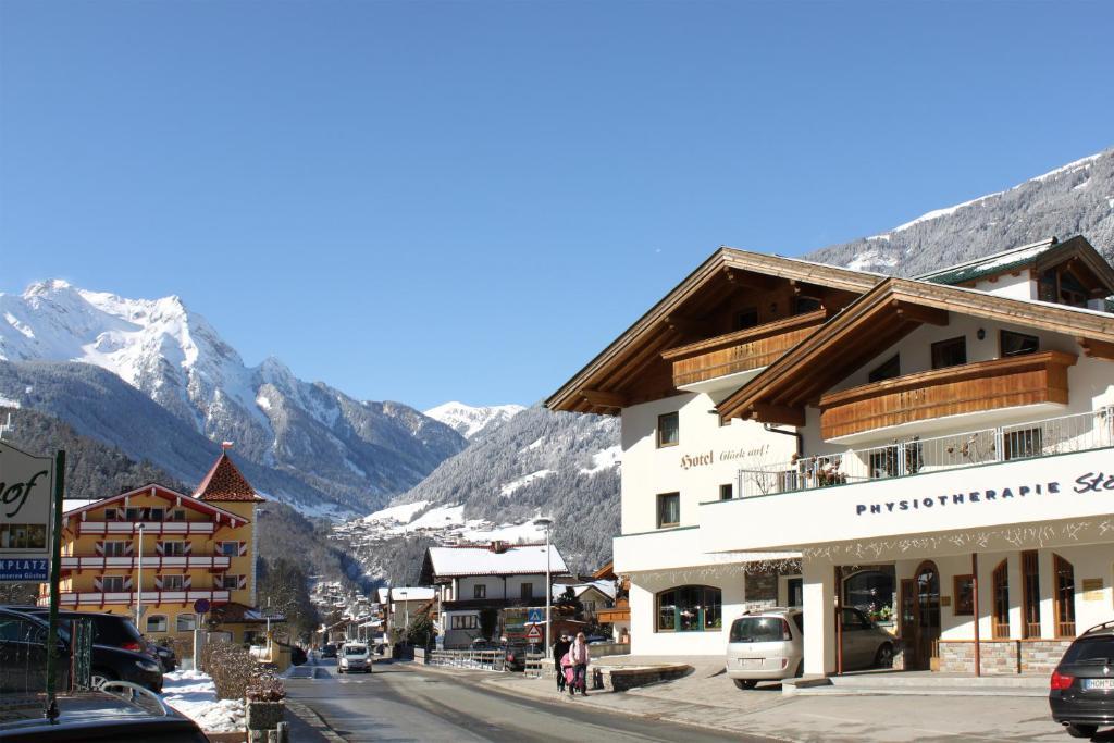 Hotel & Suites Gluck Auf Mayrhofen Eksteriør bilde